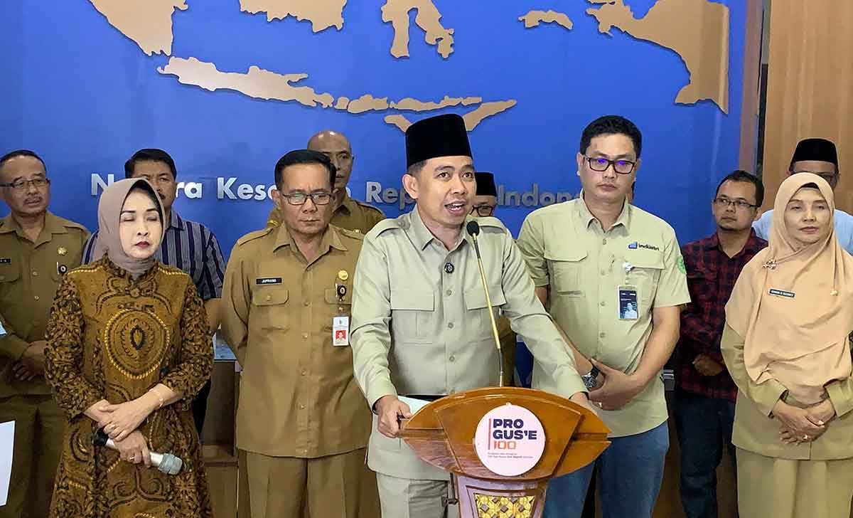 Gus Fawait Minta Penerima Beasiswa untuk Membangun Jember