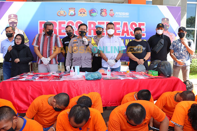 Selama Agustus, Polres Gresik Amankan Puluhan Tersangka Narkoba dan Judi Online