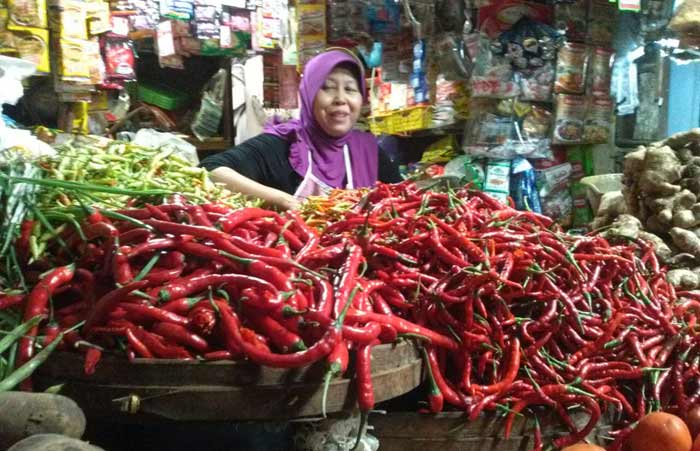 Cabai Luar Daerah 'Serbu' Tuban