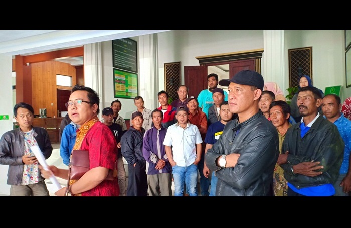 Aktivis Anti Korupsi Tersangka UU ITE Daftarkan Praperadilan Lawan Polres Blitar