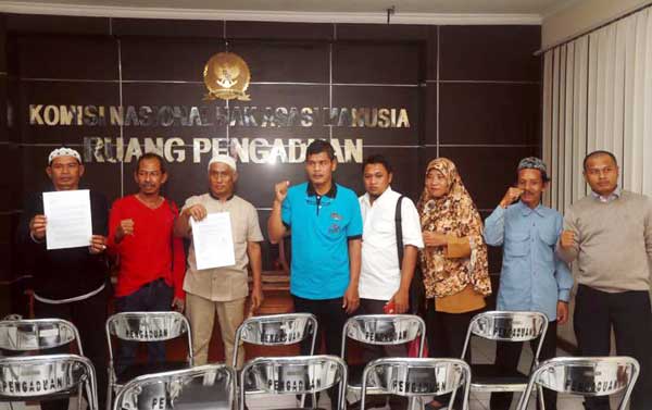Warga Sekitar Pabrik Semen Rembang Tantang Komnas HAM Datang ke Rembang