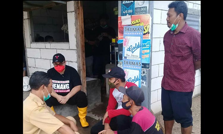 Beri Perhatian Khusus, Mas Dhito Tinjau Korban Banjir Tarokan