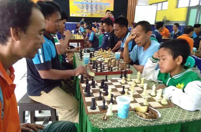 Pecatur Puskatkab Melawan Warga Binaan Lapas II B Tuban