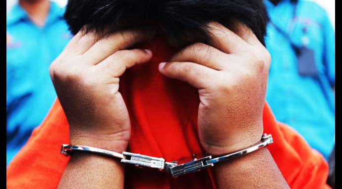 Polisi Akhirnya Tetapkan Oknum Satpol PP Jombang yang Cabuli Siswi SMP sebagai Tersangka