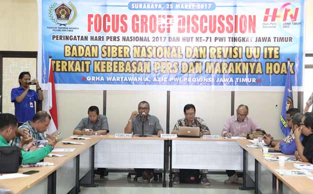 PWI Jatim Soroti Berita Hoax