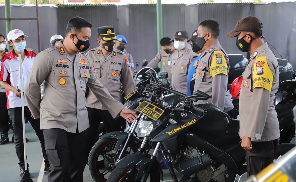 Pastikan Kondisi, Kapolres Kediri Cek Kendaraan Bhabinkamtibmas