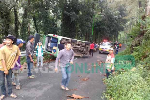 Lagi, Kecelakaan di Jurang Ampel Prigen, Dewan Desak Pemkab Bikin Jalan Baru