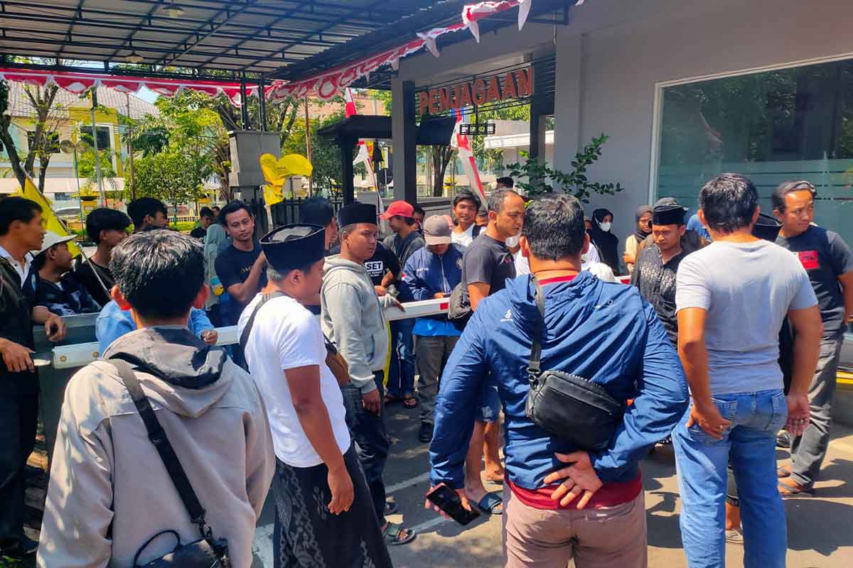 IKA PMII Geruduk Polres Tuban, Minta Usut Tuntas Dugaan Kekerasan dan Pelecehan Seksual saat Demo