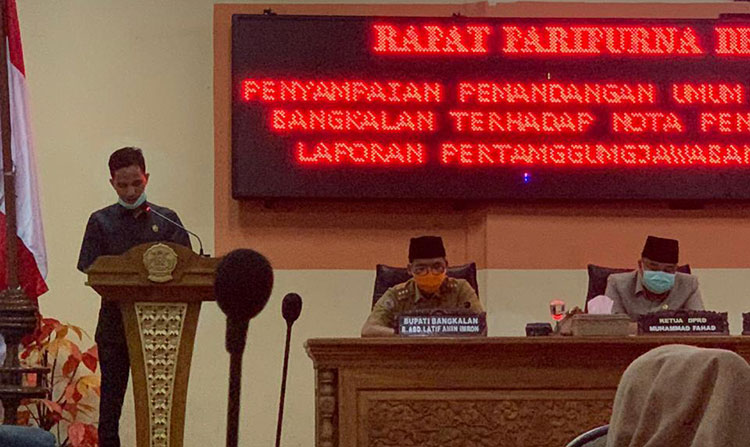 Pandangan Umum F-PKB Soroti PAD dan Pelayanan Berbelit-belit