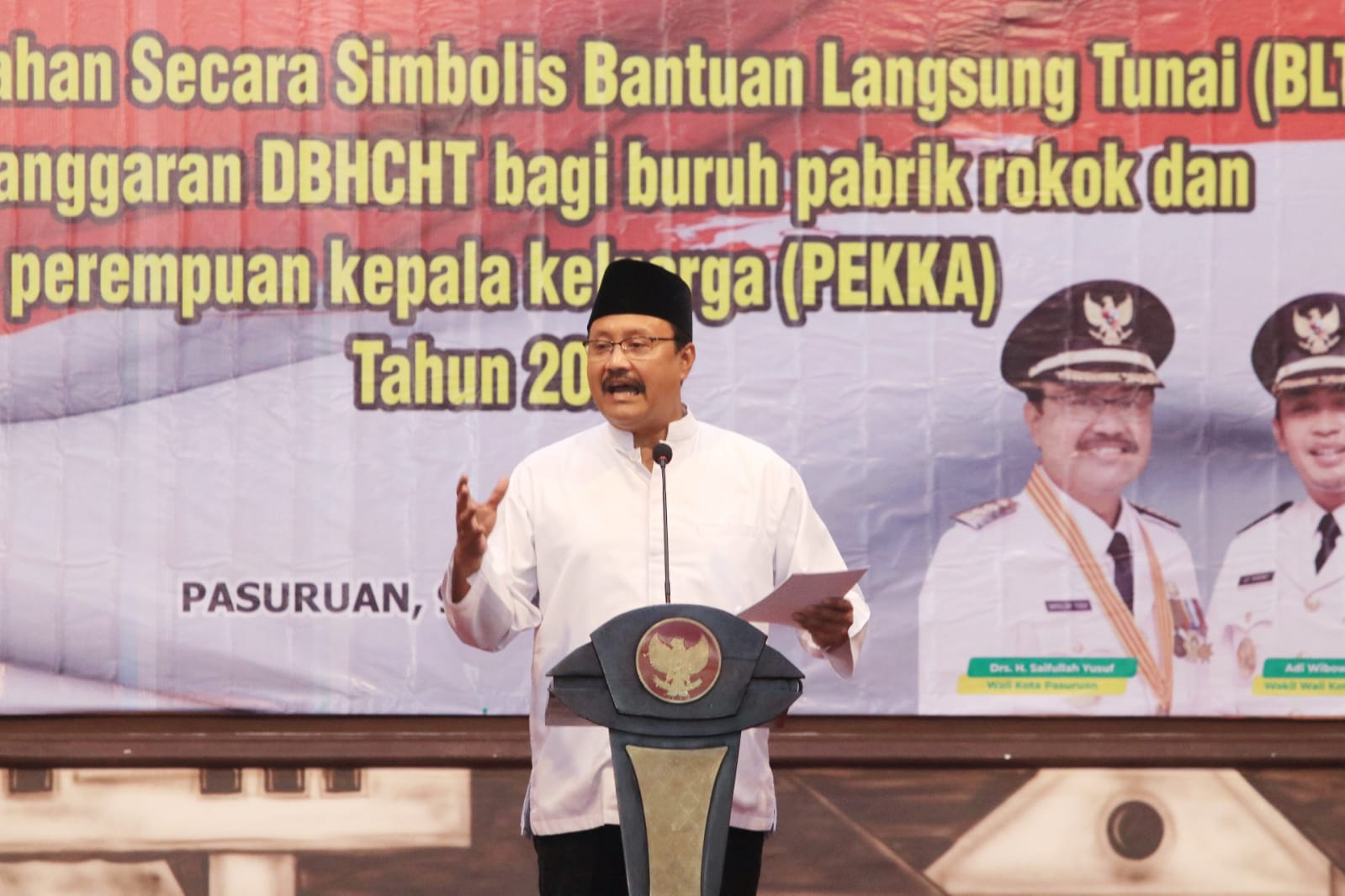 Wali Kota Pasuruan Saifullah Yusuf saat memberikan sambutan dalam penyaluran BLT dan modal kerja di Gedung Gradika Bhakti Praja, Rabu (9/11/2022) pagi.