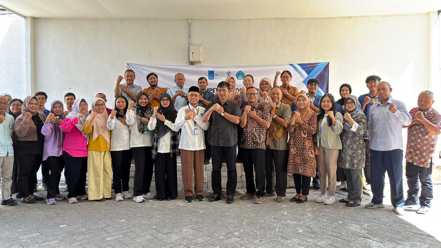 Maksimalkan Pengelolaan Data, FMKSD ITS Lakukan Pengmas di Universitas WR Supratman