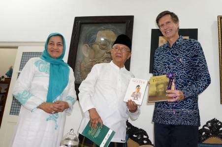 Ingatkan Pemberontakan PKI, Gus Solah Serukan Pengibaran Bendera Setengah Tiang Jumat Besok