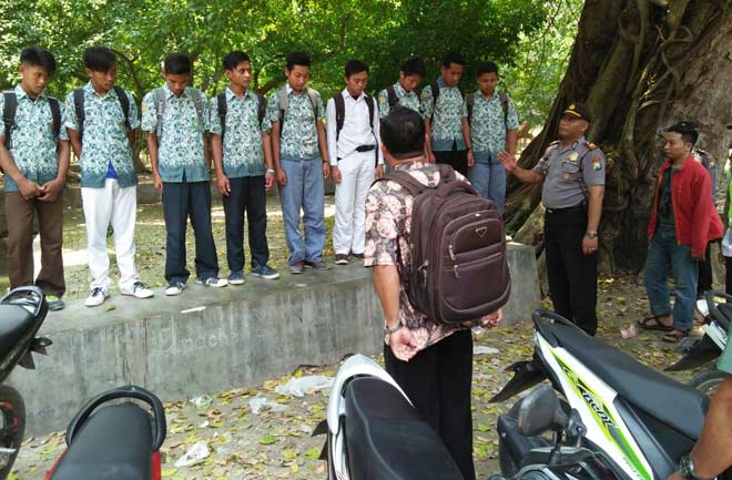 11 Siswa Bolos di Tuban Terjaring Razia