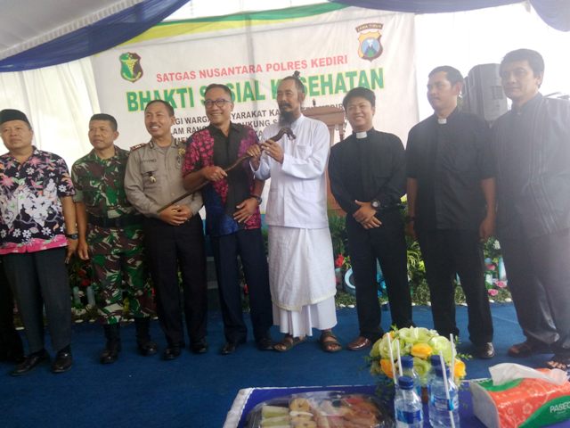Di Kediri, Tokoh Agama Bersatu Hadiri Baksos HUT Bhayangkara