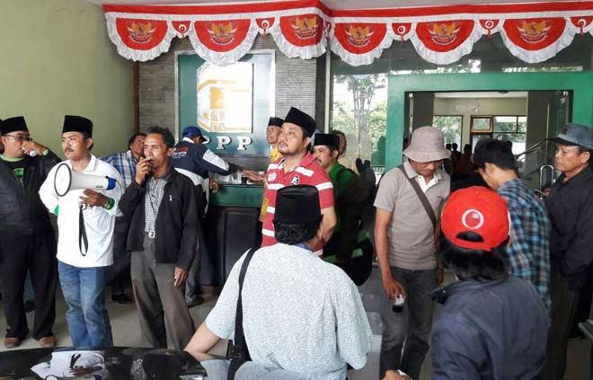 Demo, Kader PPP Surabaya Tolak Calon 'Kiriman' dari DPW Jatim