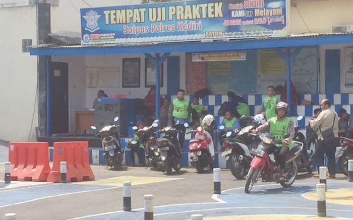 'Obok-obok' Polres Kediri, Tim Saber Pungli Polri Dikabarkan OTT 13 Anggota
