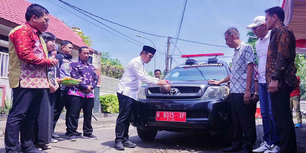 Wali Kota Pasuruan Luncurkan Layanan Mobil Jenazah Gratis untuk Warga