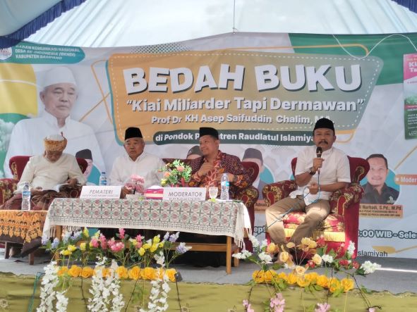 Bedah Buku di Sampang, Kiai Asep Cerita Pengalaman Pahit, Gedung dan Ribuan Muridnya Diambil Orang