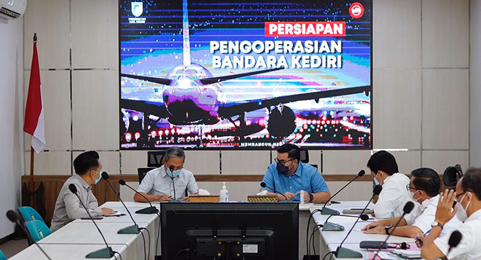 Bupati Kediri Minta PDAM Layani Air Bersih di Bandara