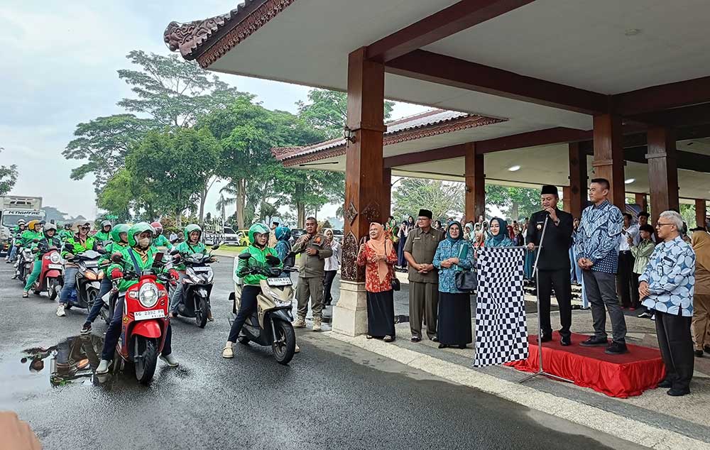 TP PKK dan Pemkab Blitar Gandeng CV Prima Salurkan 1,5 Ton Ikan Nila untuk Masyarakat Rentan