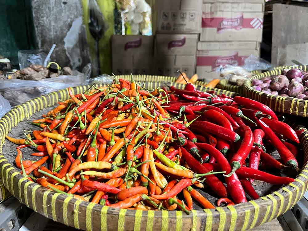 Update Harga Sembako Surabaya 2 Juni 2025: Cabai Besar Naik hingga Rp9 Ribu, Ikan Teri Merosot
