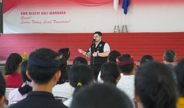 Kunjungi SMAN Bali Mandara, Bupati Kediri Ingin Bangun Boarding School, ini Tujuan Mulianya