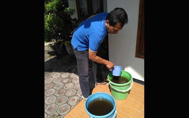 Pelanggan PDAM di Perum SIP Sidoarjo Keluhkan Air Keruh Mirip Kopi
