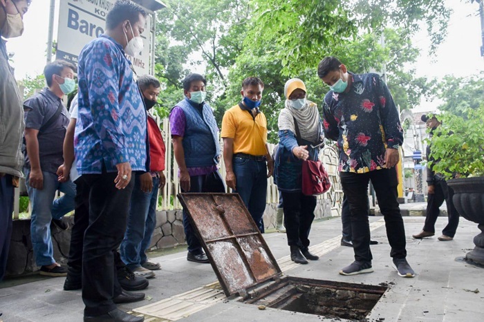 Pakai Motor, Wali Kota Kediri Sidak Drainase Antisipasi Banjir