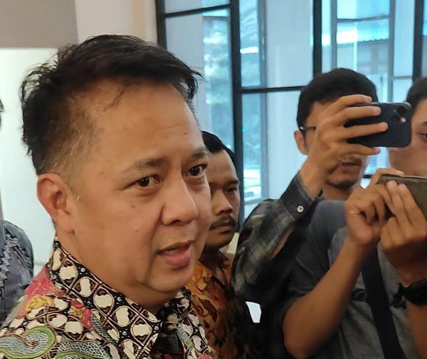 Polda Jatim Geledah UD Sentoso Seal, Sejumlah Ijazah Karyawan Ditemukan di Tempat ini
