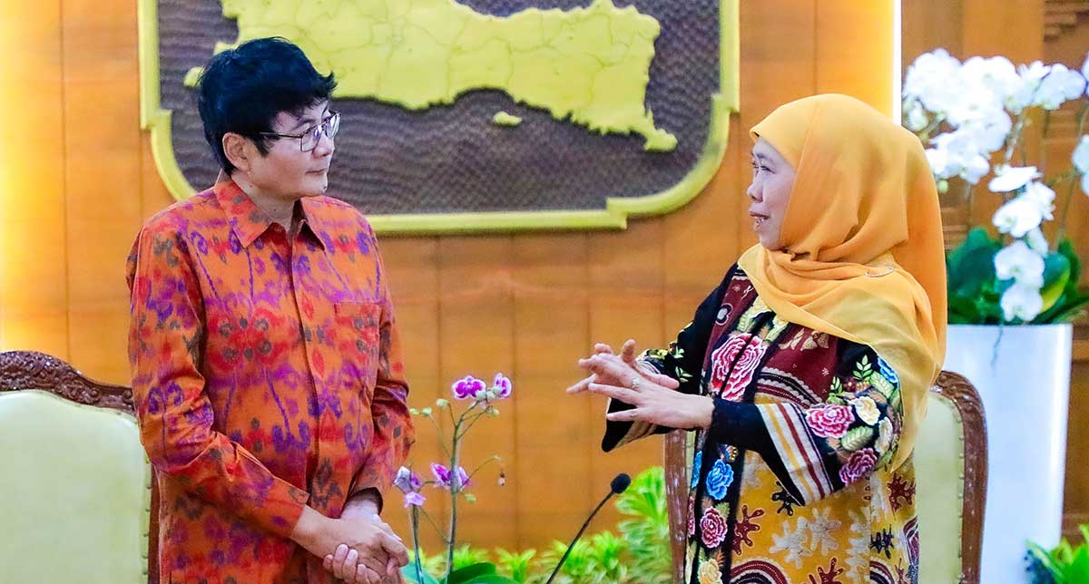 Gubernur Khofifah ketika menerima kunjungan kerja Dubes RI untuk Australia di Canberra, Siswo Pramono.