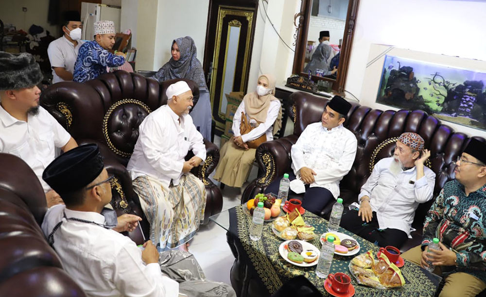 Safari Hari Santri, Ahmad Muzani Pimpin Kader Gerindra Sowan ke Ponpes Sidogiri