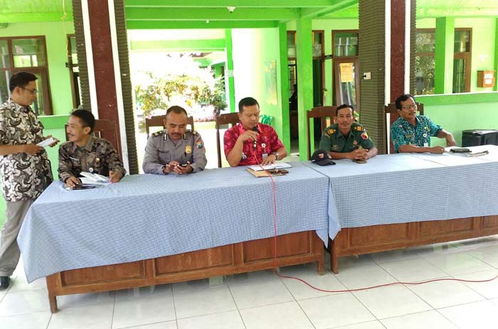 Raker, Camat Bangilan Minta Pemdes segera Laporkan RKPDes dan APBDes 2018