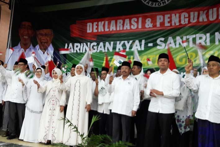 Dikukuhkan, JKSN Gresik Siap Menangkan Jokowi-Ma'ruf