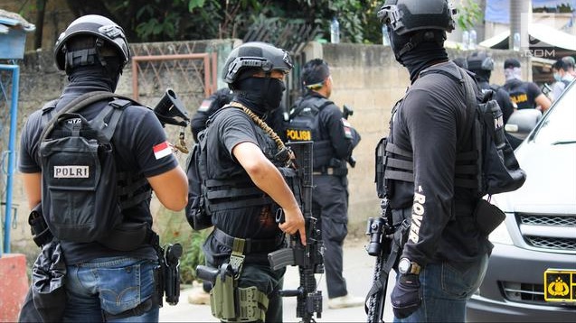 Densus 88 Amankan Tiga Terduga Teroris di Blitar