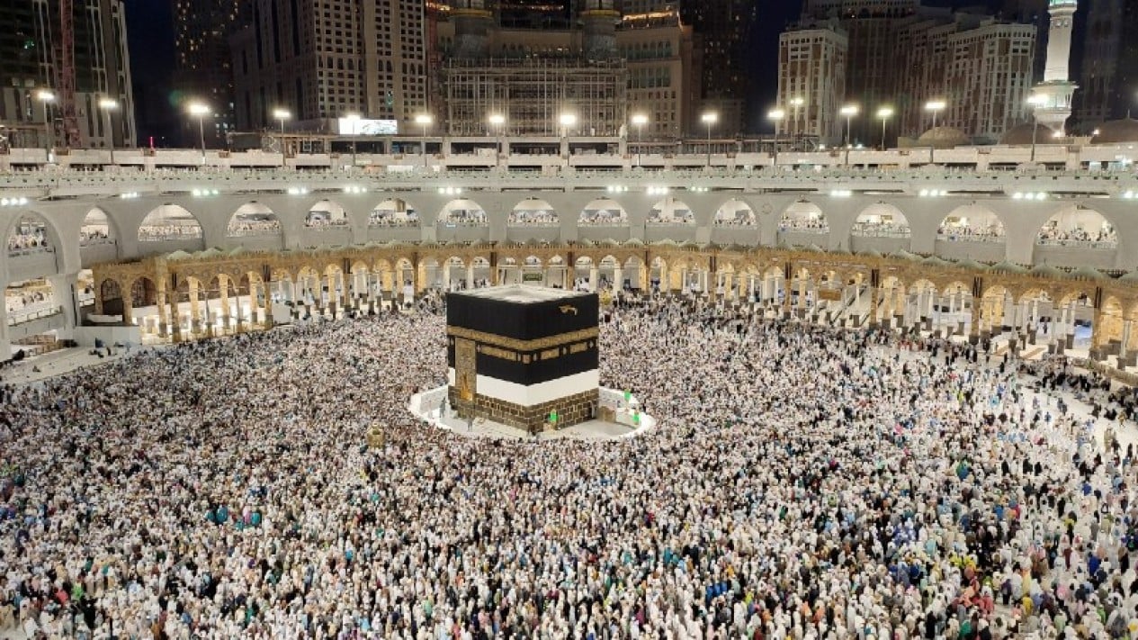 Gagal Naik Haji, Tapi Ibadah Haji Tukang Sol Sepatu ini Diterima Allah SWT, Lho Kok Bisa?