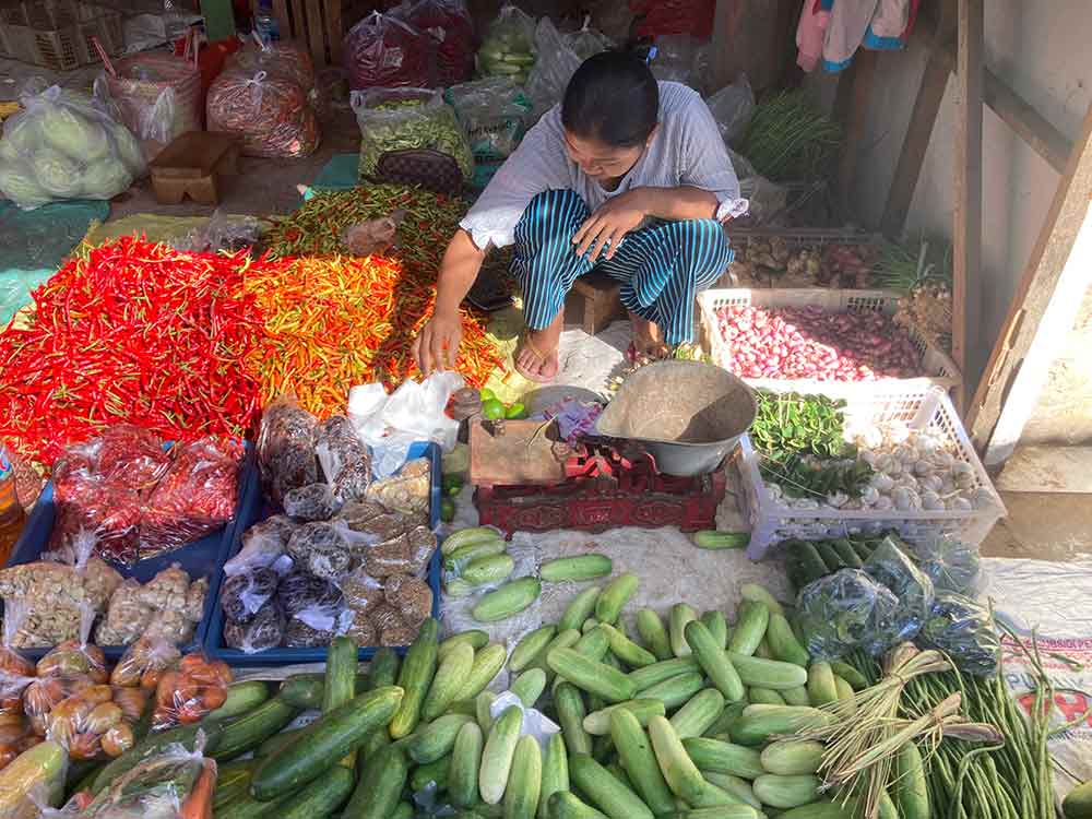 Harga Sembako Jatim Rabu 4 Juni 2025: Daging Sapi Rp118.514/kg, Cabai Keriting Rp35.147/kg
