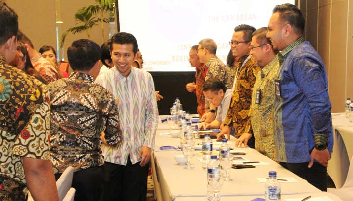 Wakil Gubernur Jatim, Emil Elestianto Dardak hadir pada acara Penggalangan Pengusaha di Surabaya dalam rangka Indonesia Latin America And Caribbia (INA-LATAMCAR) Business Forum 2019 di Hotel JW Marriot, Surabaya.