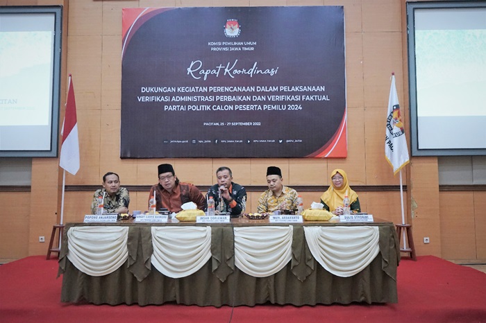 KPU Jatim Gelar Rakor Dukungan Pelaksanaan Vermin daan Verfak Parpol Calon Peserta Pemilu 2024
