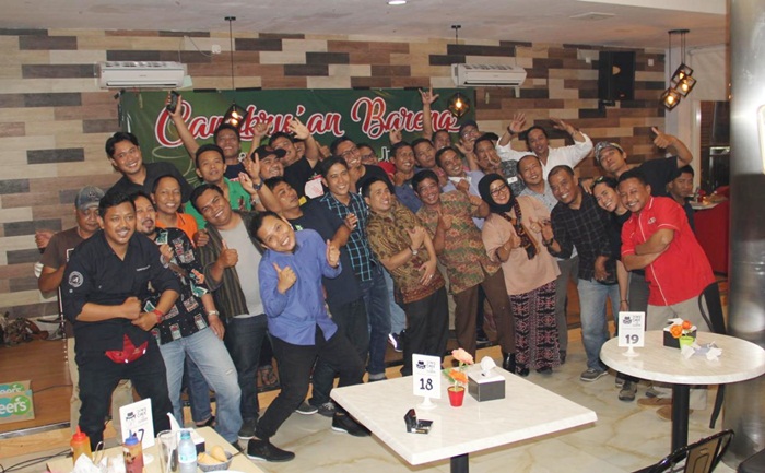 Kejaksaan Negeri (Kejari) Sidoarjo menggelar Pers Gathering dengan puluhan jurnalis di Jon's Cafe di kawasan KH Mukmin Kota Sidoarjo, Selasa (8/5) malam.