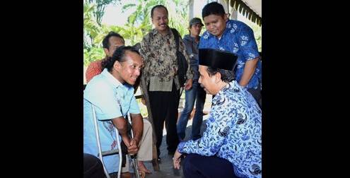 Ratusan Tuna Grahita di Lumajang Dapat Kaki dan Tangan Palsu