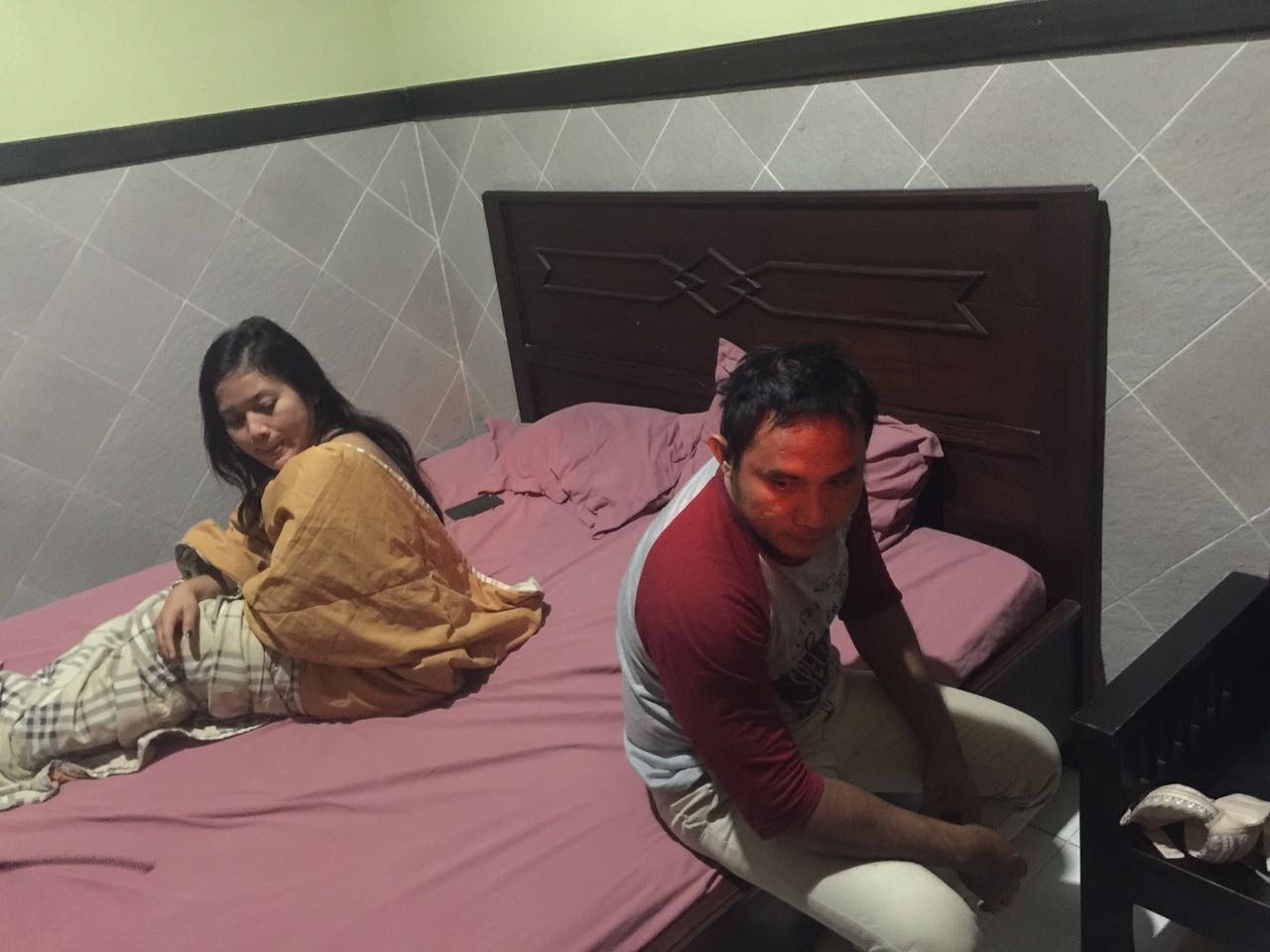 Kades Kujung Selingkuhi Istri Polisi, Digerebek Suaminya di Hotel Tuban