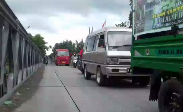 Pembangunan Dilanjutkan, Jembatan Kedung Asem Probolinggo Kembali Ditutup
