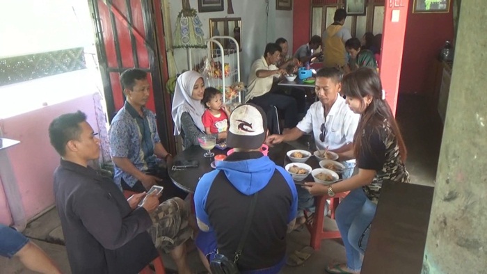 Nikmati Sensasi Makan Bakso Durian Asli di Jombang