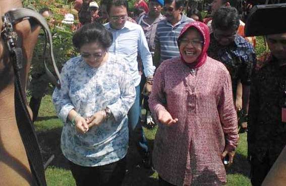 Tak Mau Tinggalkan Kota Surabaya, Risma Menolak Maju Pilgub DKI