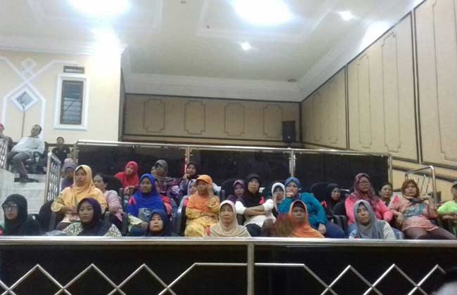 Hearing dengan DPRD Jombang, Warga Desa Petengan Tolak Pengangkatan Kasun