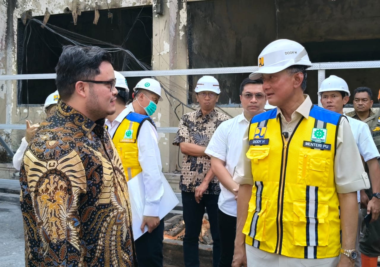 Menteri PU Kunjungi Kantor DPRD dan Pemkab Kediri, Biaya Perbaikan Ditanggung Pusat