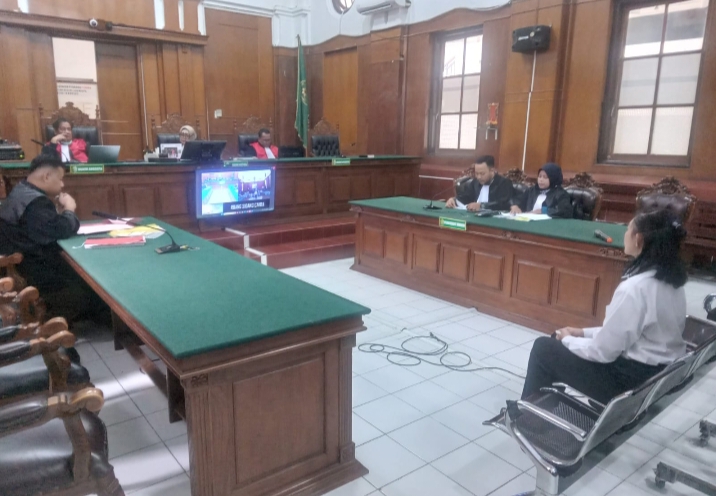 Dituntut 3 Tahun Penjara, Terdakwa Penggelapan Uang PT BPB Sampaikan Pledoi di PN Surabaya
