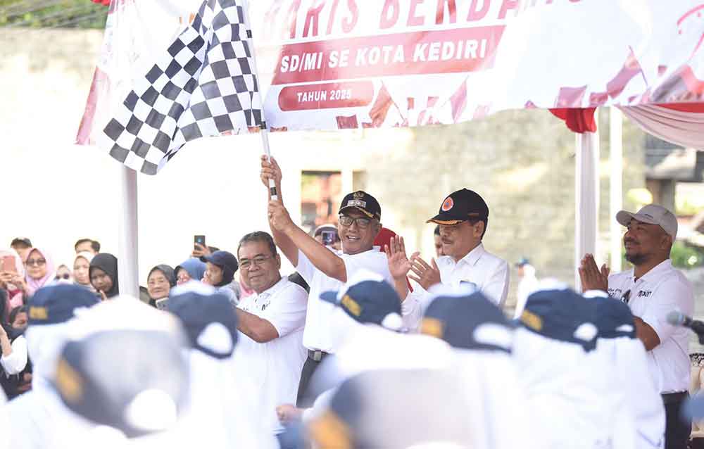 69 Regu SMP/MTs Tampil di Lomba Baris, Wawali Kediri: Ajang Tanamkan Tanggung Jawab dan Kerja Sama