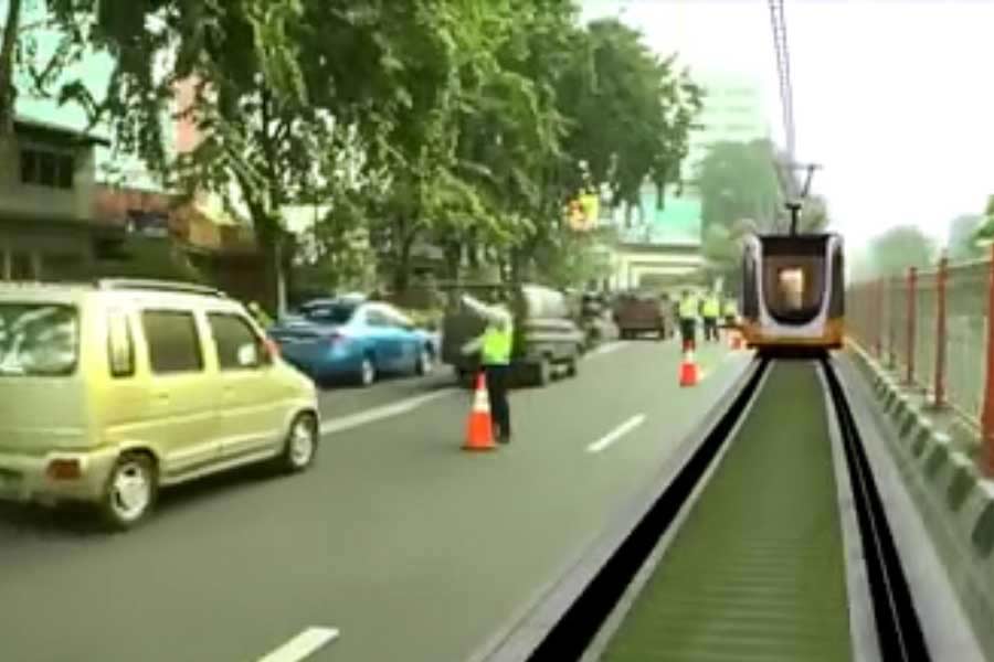 Anggaran Proyek Trem Dicoret dari APBN, Risma: Aku Bingung