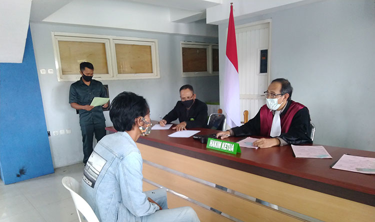 Bantu Operasi Yustisi, Kepala PN Lamongan: Tak Bisa Bayar Denda Maka Masuk Penjara